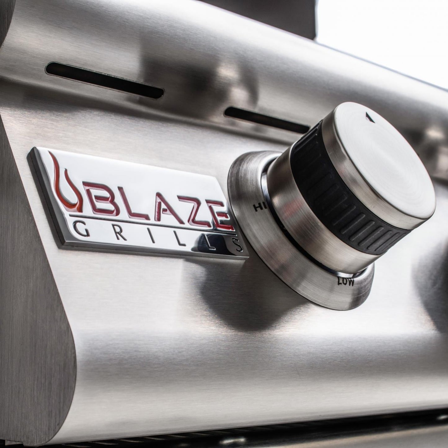 Blaze Prelude LBM 32-Inch 4-Burner Built-In Natural Gas Grill – BLZ-4LBM-NG